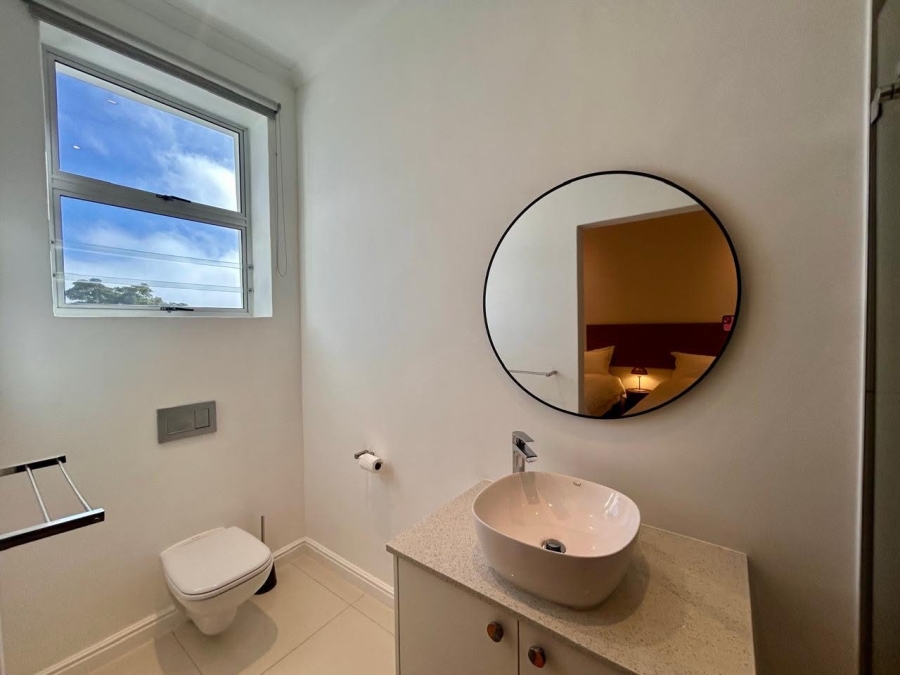 To Let 2 Bedroom Property for Rent in Sea Point Western Cape